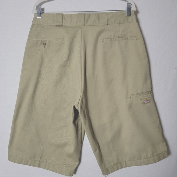 Dickies Bermuda Work Shorts Mens Size 38 Flat Front 4 Pockets 1 Utility Pocket - Picture 2 of 15